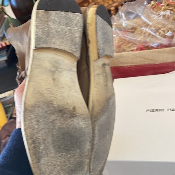 BROWN/TAUPE very soft suede lace up derby ankle boot. Some small signs of wear. - Picture 7 of 8